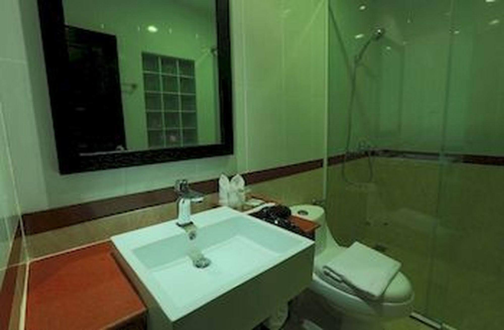 V Boutique Hotel @ Koh Pich Phnom Penh Exterior photo